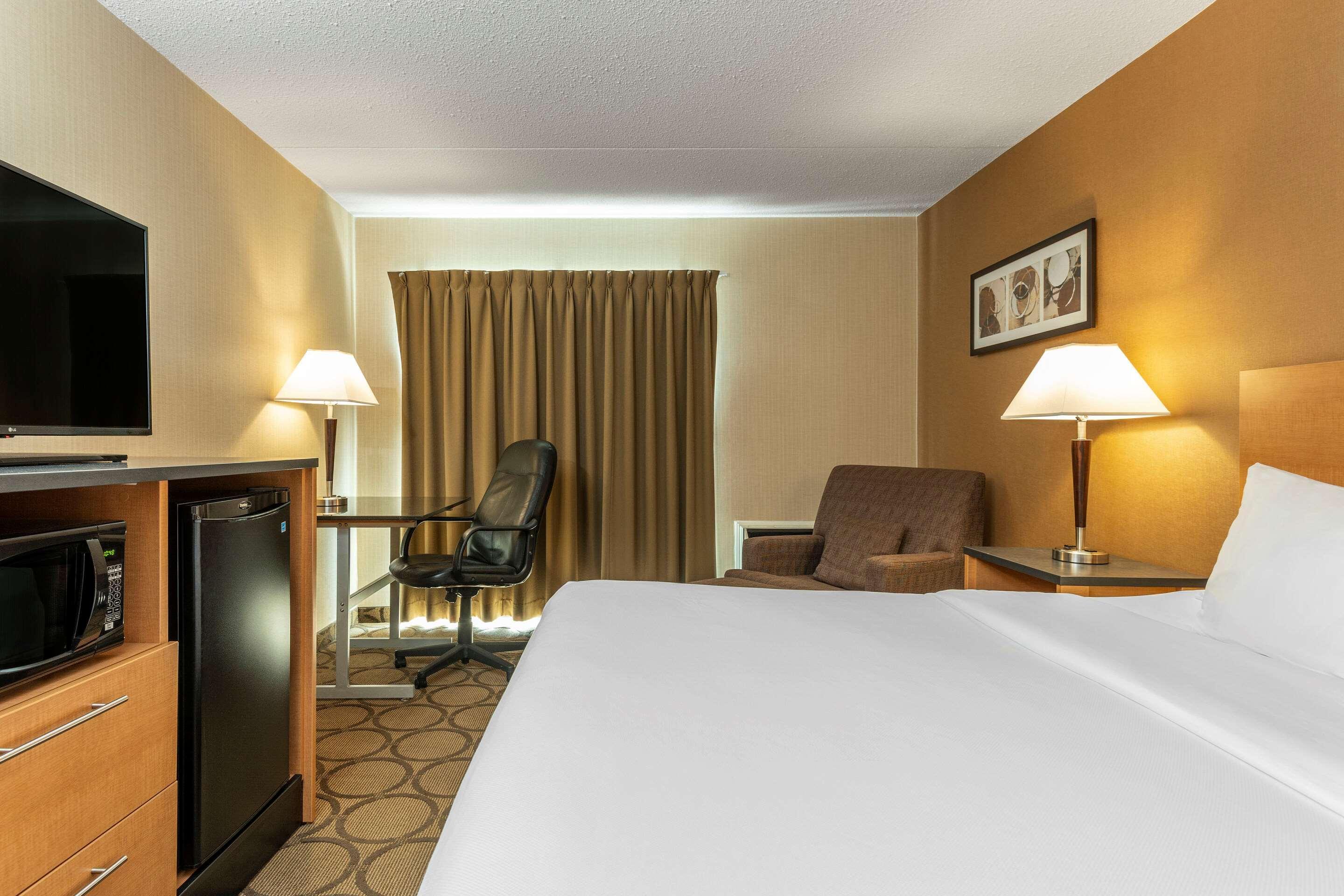 Comfort Inn Laval Zewnętrze zdjęcie