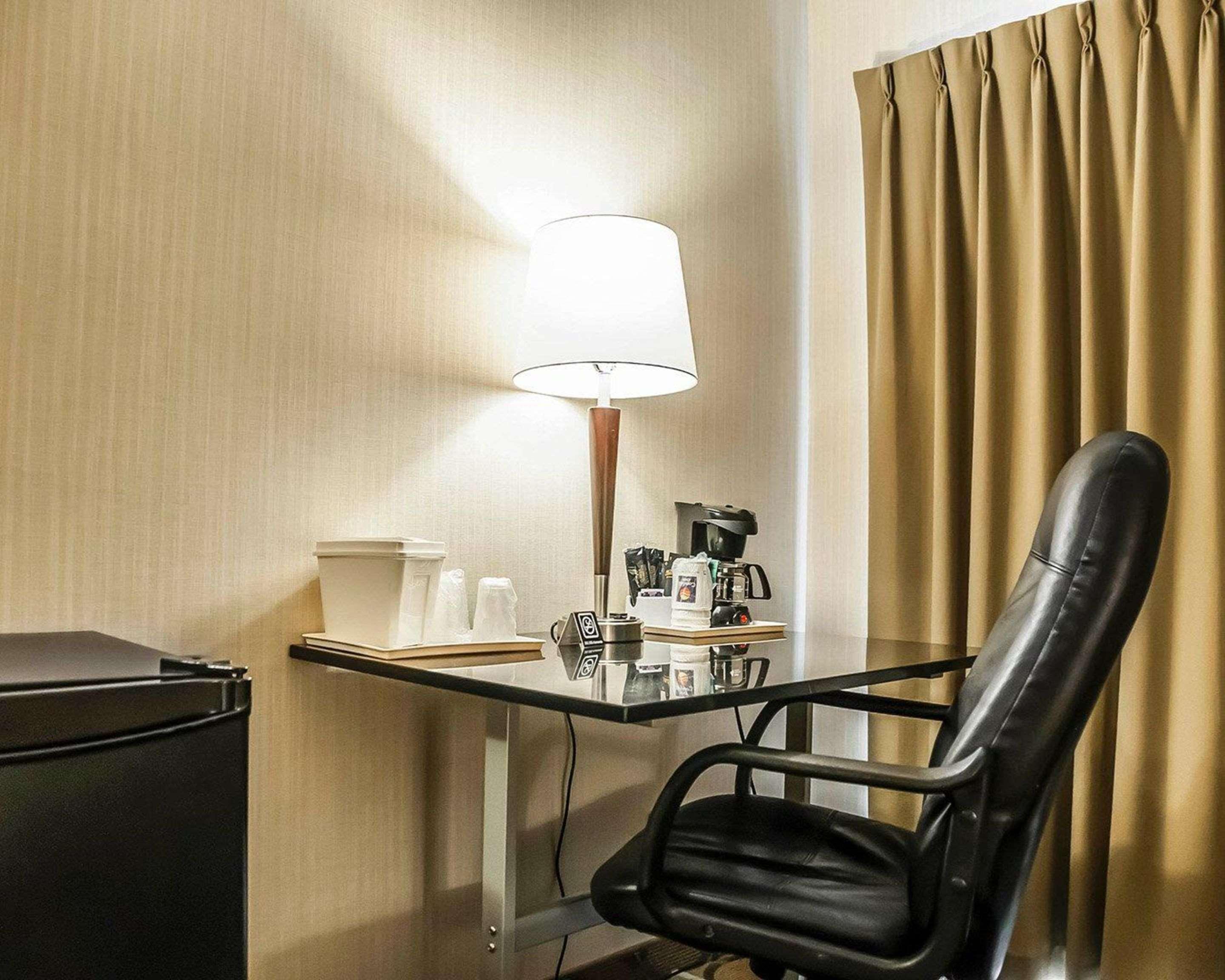 Comfort Inn Laval Zewnętrze zdjęcie