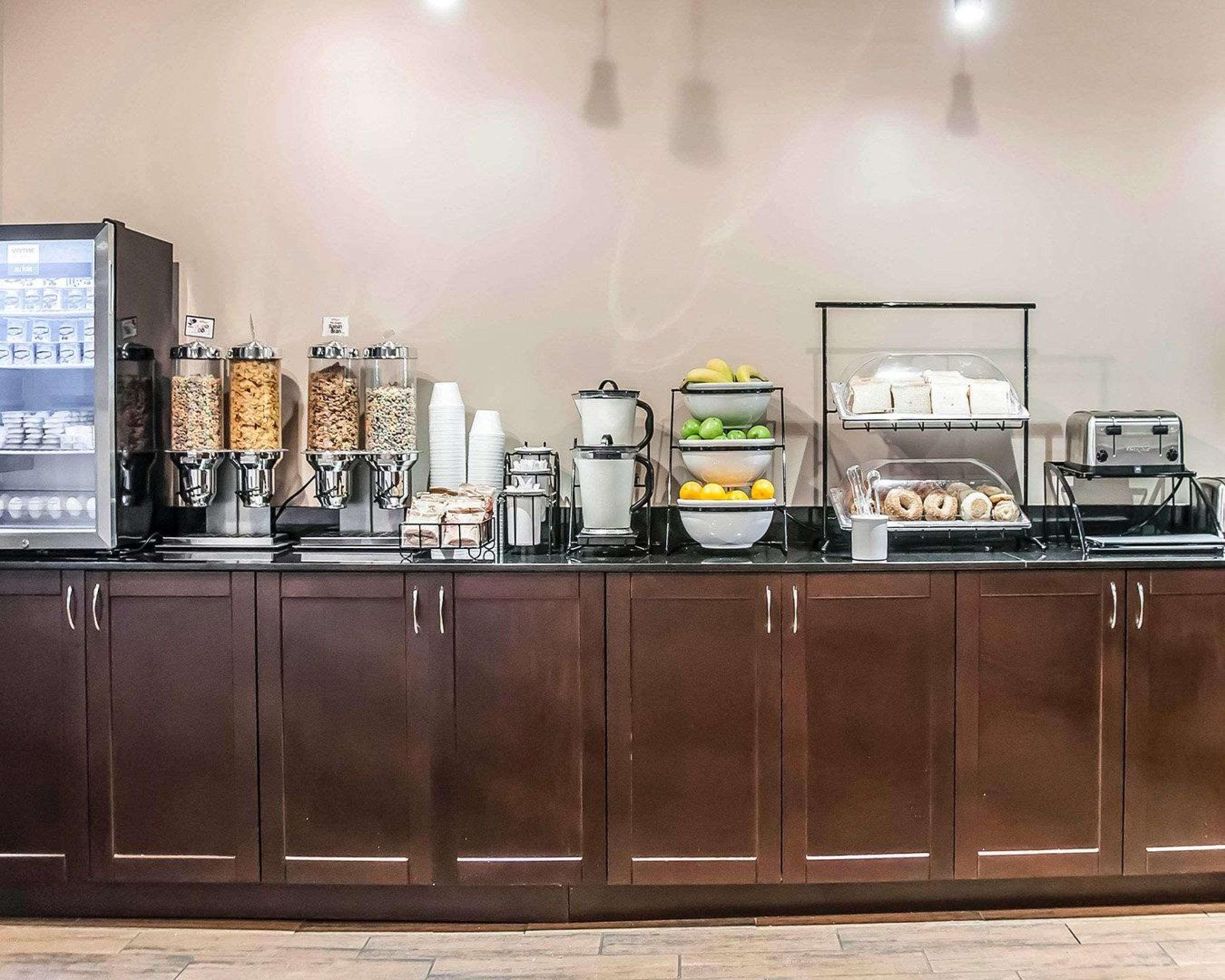 Comfort Inn Laval Zewnętrze zdjęcie